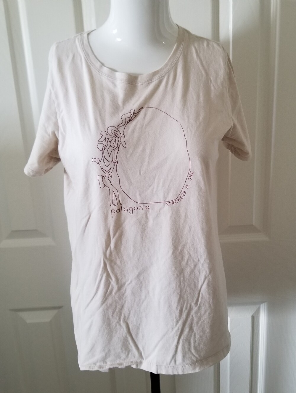 Patagonia women's T shirt Size S